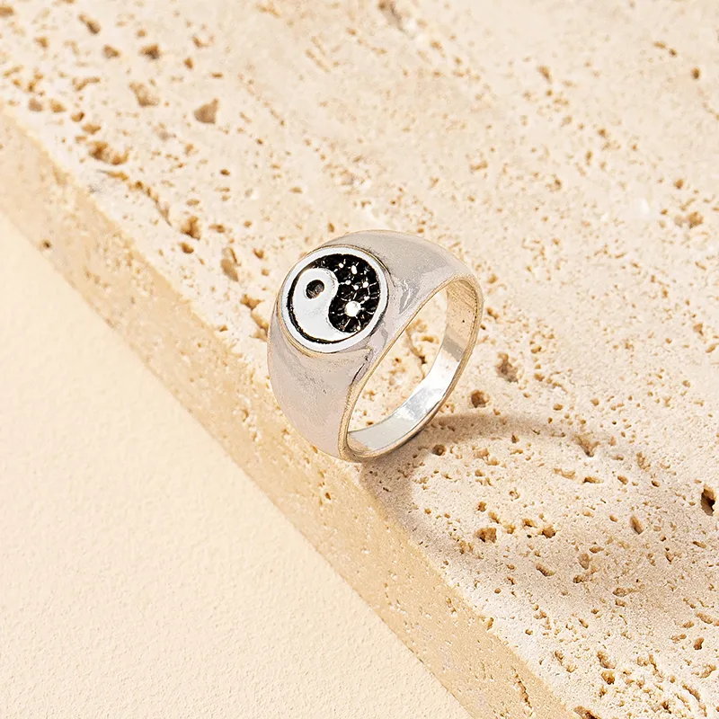 Chinoiserie Retro Punk Gossip Alloy Plating Ring